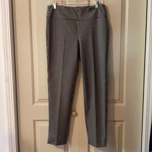 Zac & Rachel Women’s Ankle Pant, Size M.